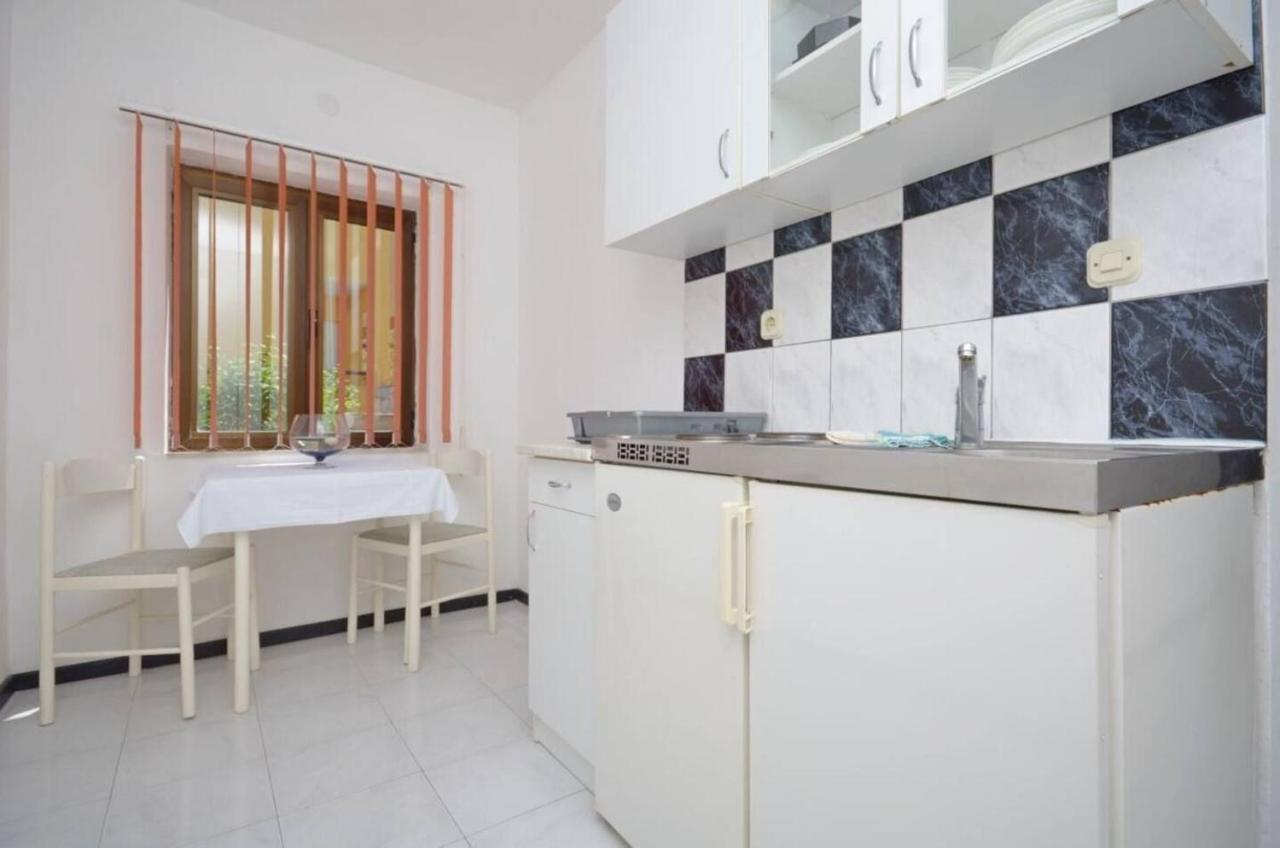 Apartments And Rooms Barbara Lastovo المظهر الخارجي الصورة