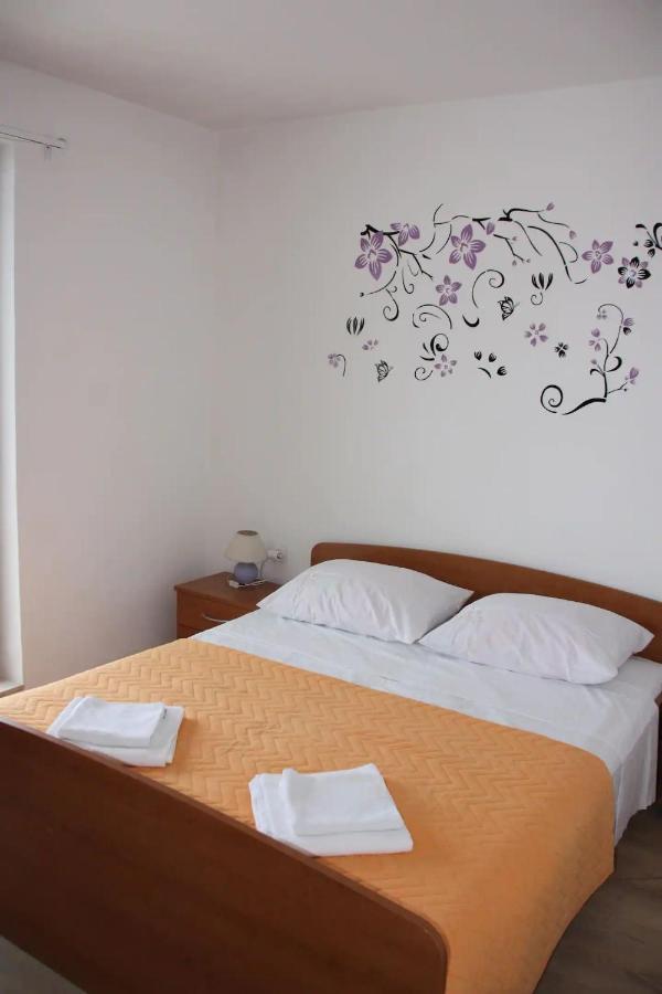 Apartments And Rooms Barbara Lastovo المظهر الخارجي الصورة